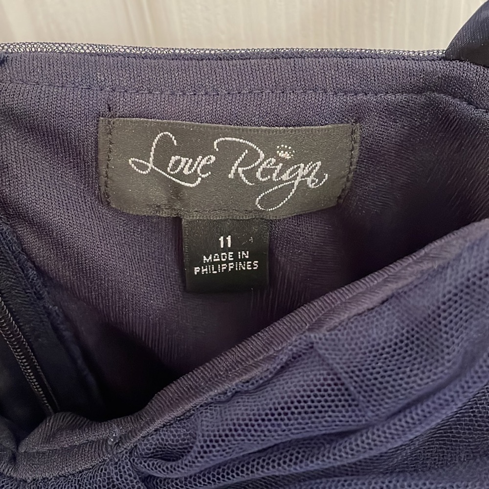 LOVE REIGN Navy Prom dress - Picture 5 of 5